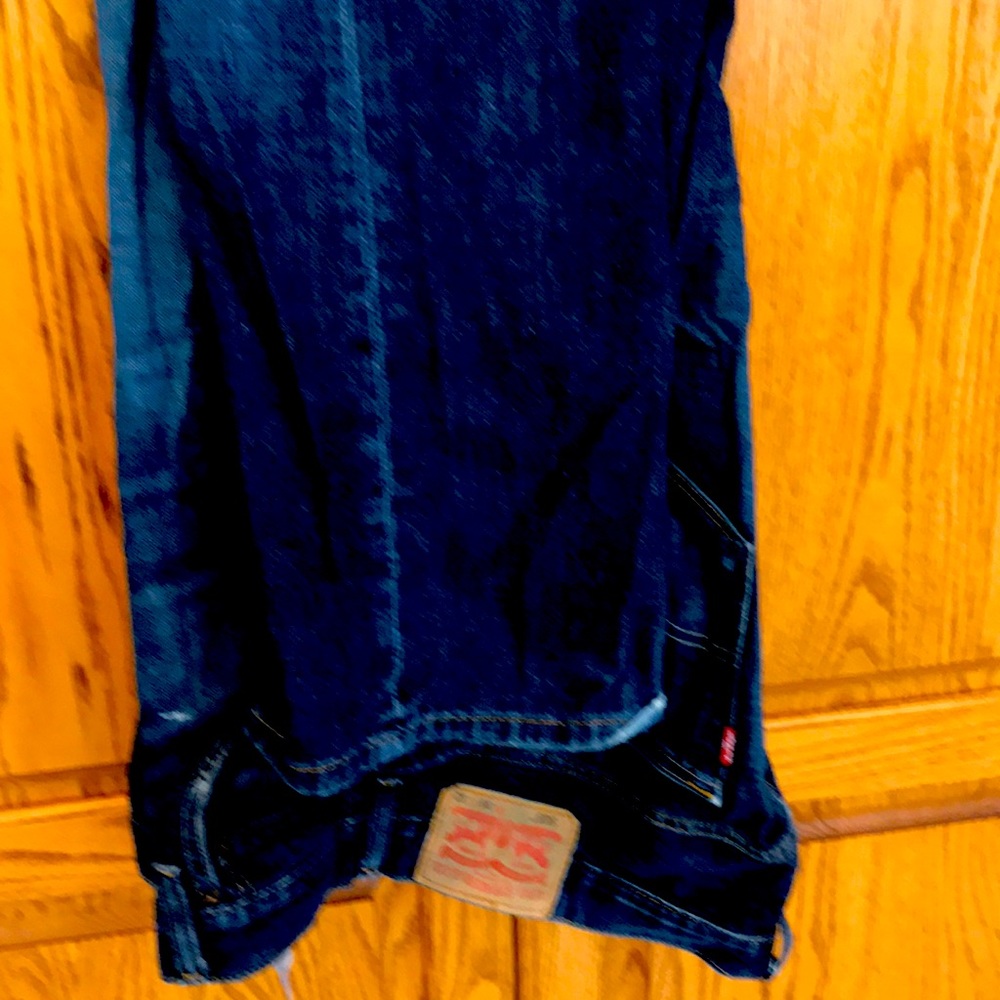 Men’s Levi jeans